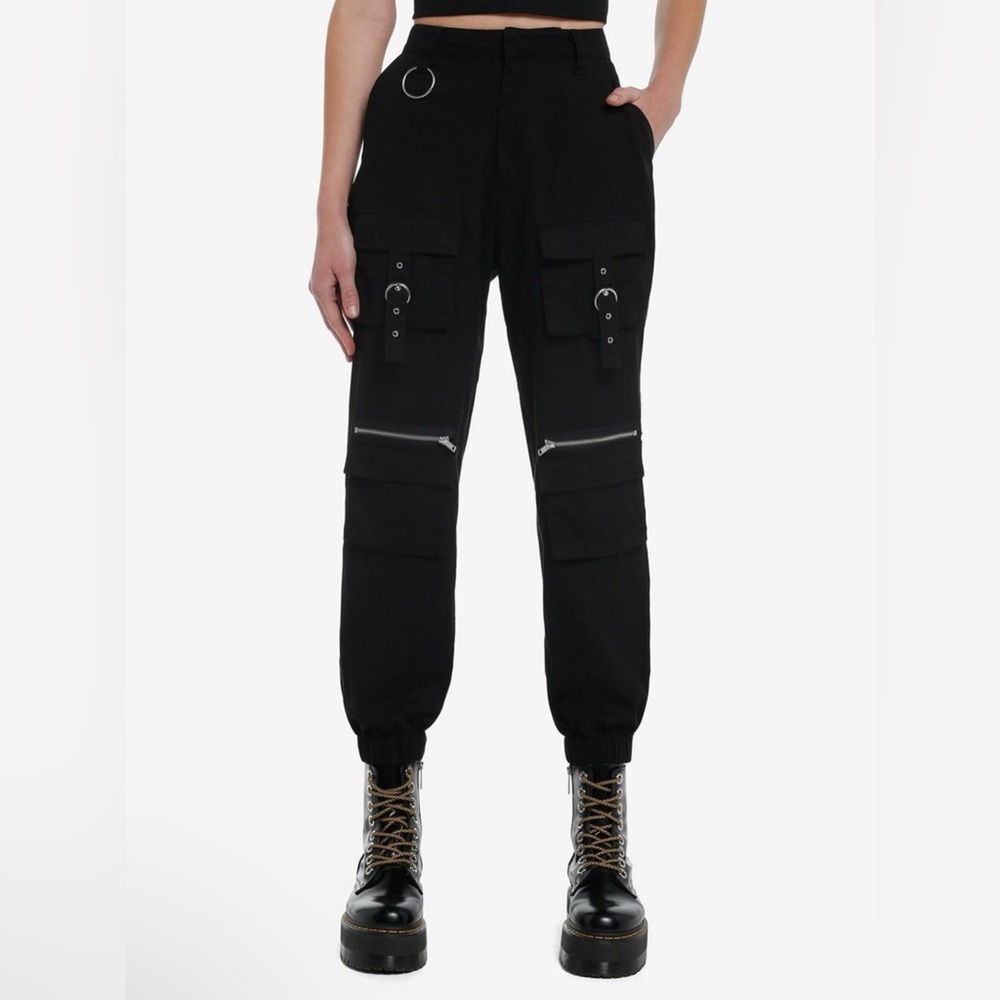 Hot Topic Black Zipper Grommet Cargo Jogger Pants NWT